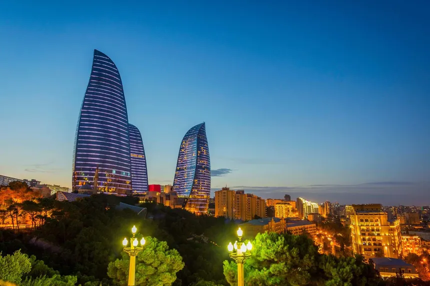 Arrival in Baku – The City of Flames